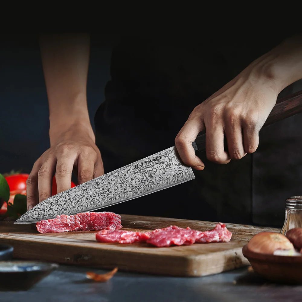 Bol et couteaux Asiatique