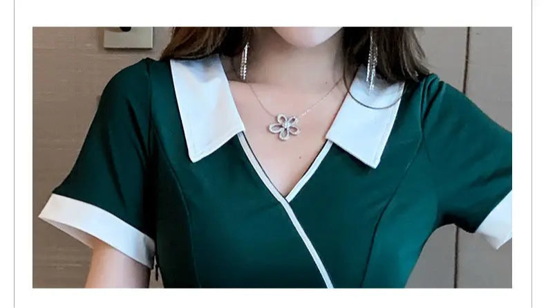 Ensemble de vêtements de travail.