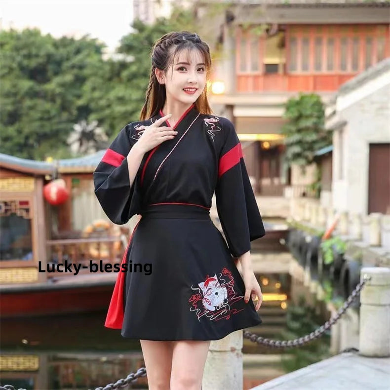 Costume kimono japonais pour femmes