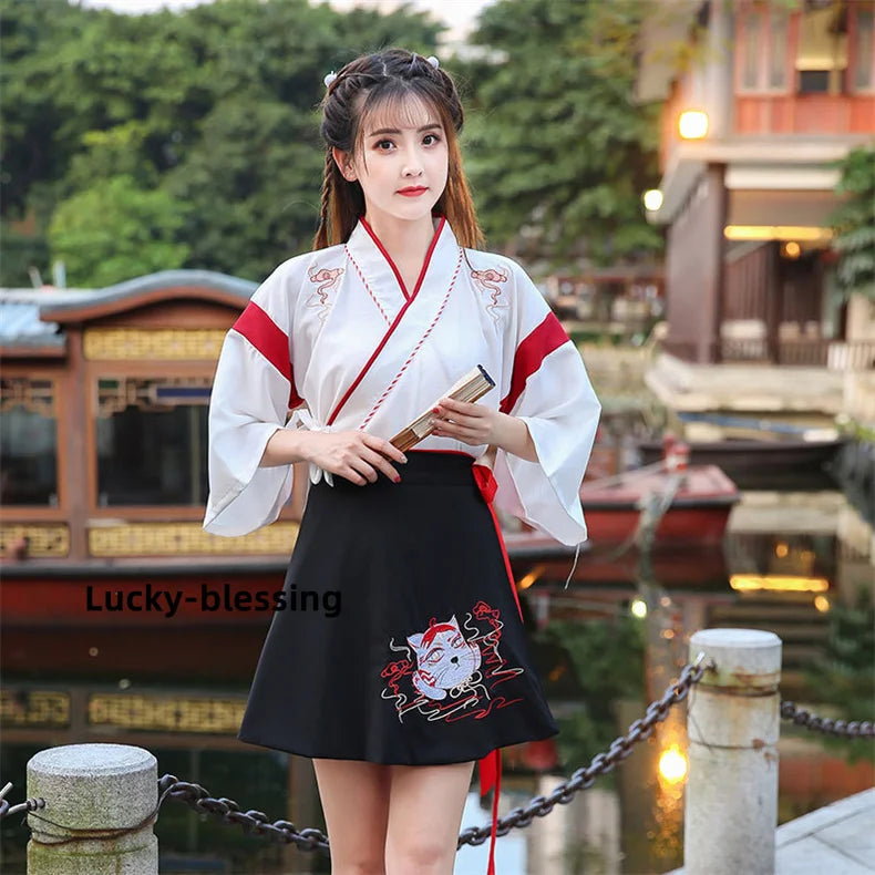 Costume kimono japonais pour femmes