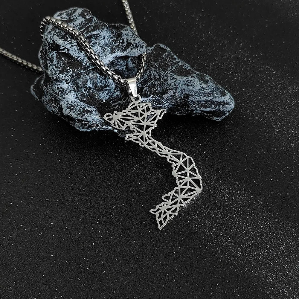 Collier en forme de carte du Vietnam - Tresors asiatiques