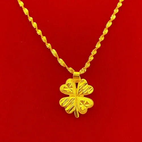 Collier en or plaqué de style vietnamien avec pendentif - Tresors asiatiques