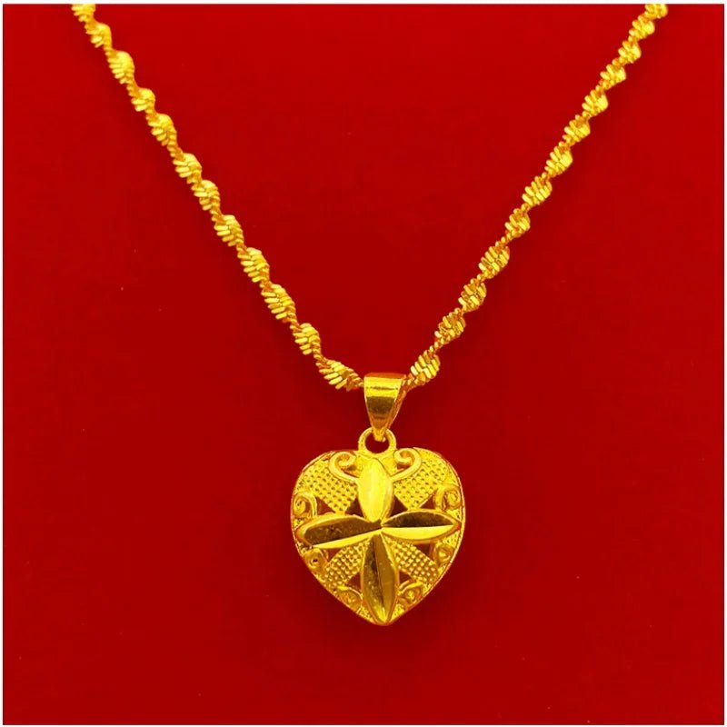 Collier en or plaqué de style vietnamien avec pendentif - Tresors asiatiques