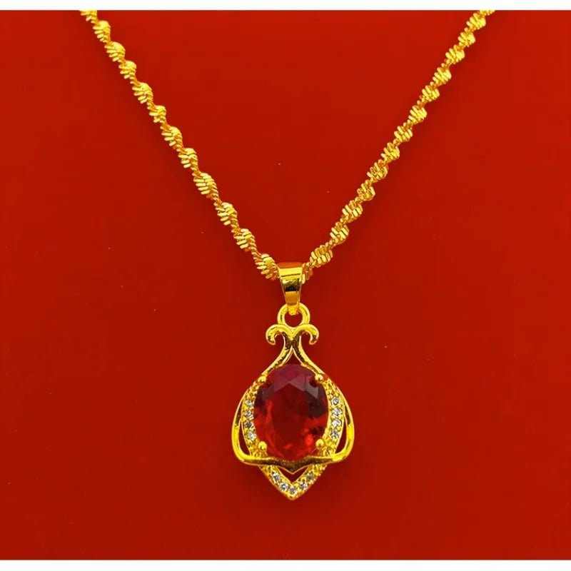 Collier en or plaqué de style vietnamien avec pendentif - Tresors asiatiques