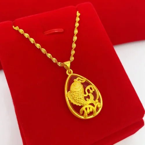 Collier en or plaqué de style vietnamien avec pendentif - Tresors asiatiques