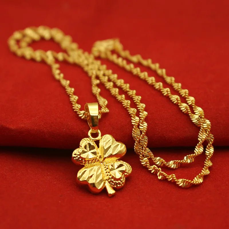 Collier plaqué or en laiton du Vietnam - Tresors asiatiques