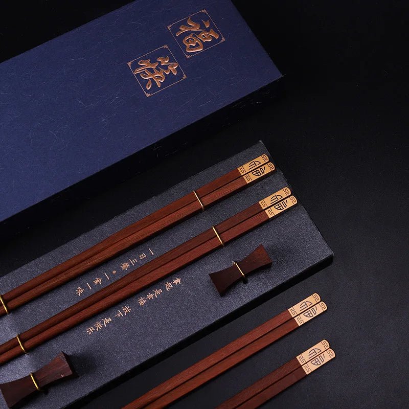 Deux paires de baguette en Bois de Santal Rouge. - Tresors asiatiques