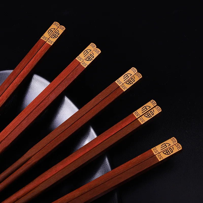 Deux paires de baguette en Bois de Santal Rouge. - Tresors asiatiques