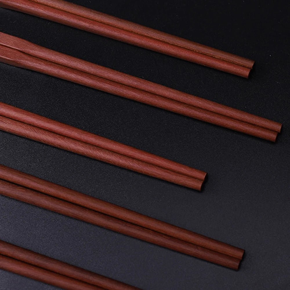 Deux paires de baguette en Bois de Santal Rouge. - Tresors asiatiques