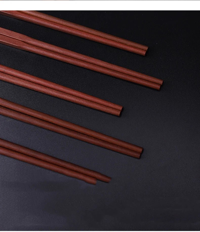 Deux paires de baguette en Bois de Santal Rouge. - Tresors asiatiques