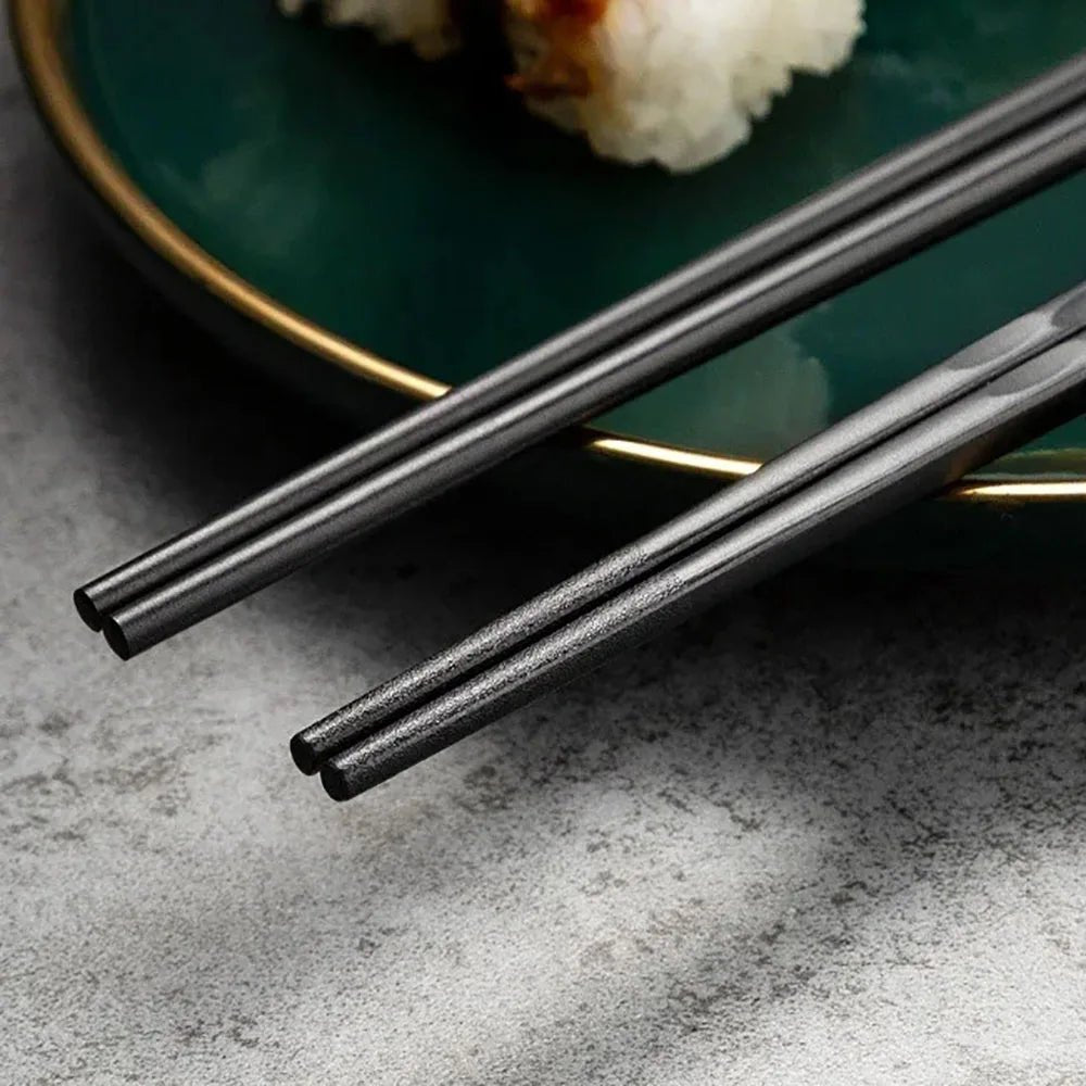 Ensemble de cinq paires de Baguettes Japonaises : Élégance et Durabilité - Tresors asiatiques