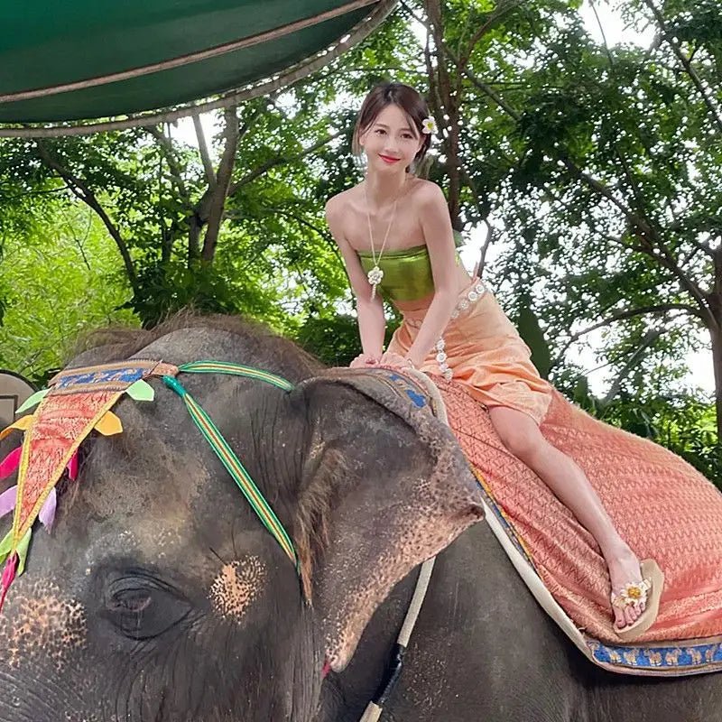 Ensemble de robe de danse vintage pour femmes thaïlandaises - Tresors asiatiques