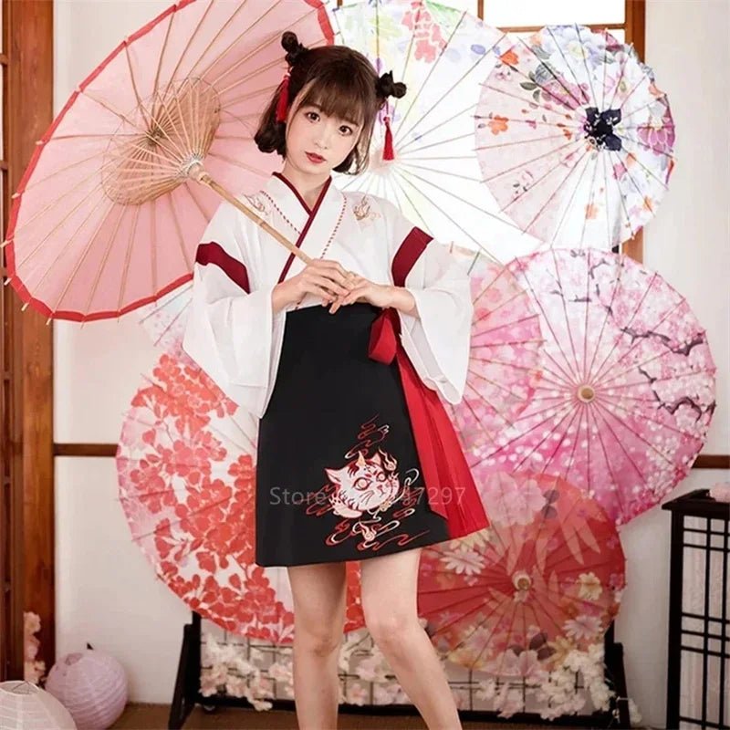 Kimono japonais avec jupe brodée pour femmes - Tresors asiatiques