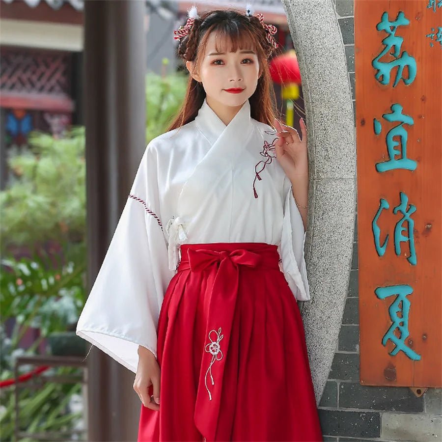 Kimono japonais avec jupe pour femmes - Tresors asiatiques