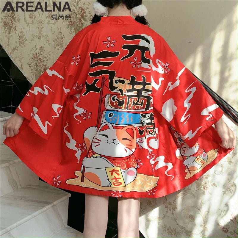 Kimono traditionnel féminin avec imprimé d’animés - Tresors asiatiques