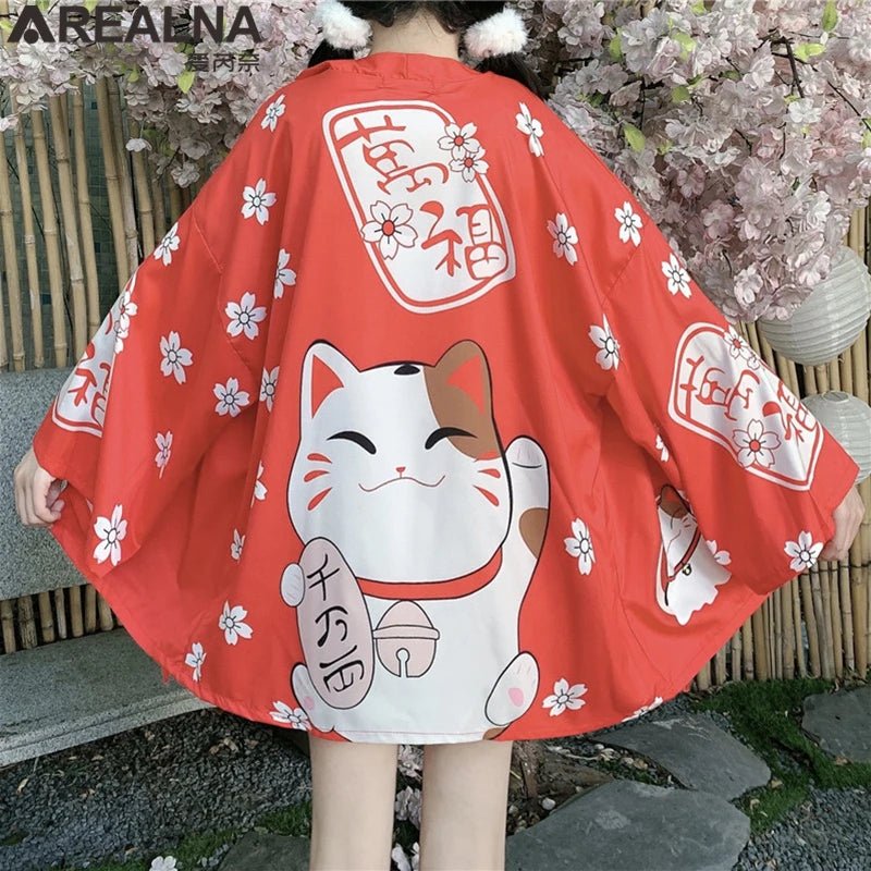 Kimono traditionnel féminin avec imprimé d’animés - Tresors asiatiques