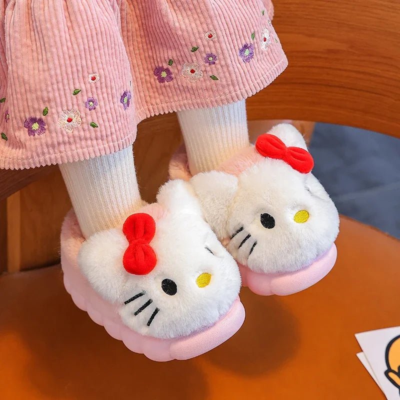 Pantoufles plates en peluche Pikachu pour enfants - Tresors asiatiques