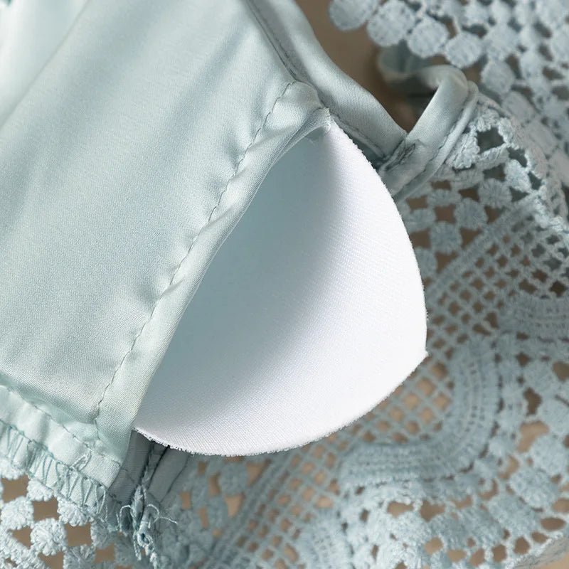 Peignoir Kimono en Satin et Dentelle pour Femme - Tresors asiatiques