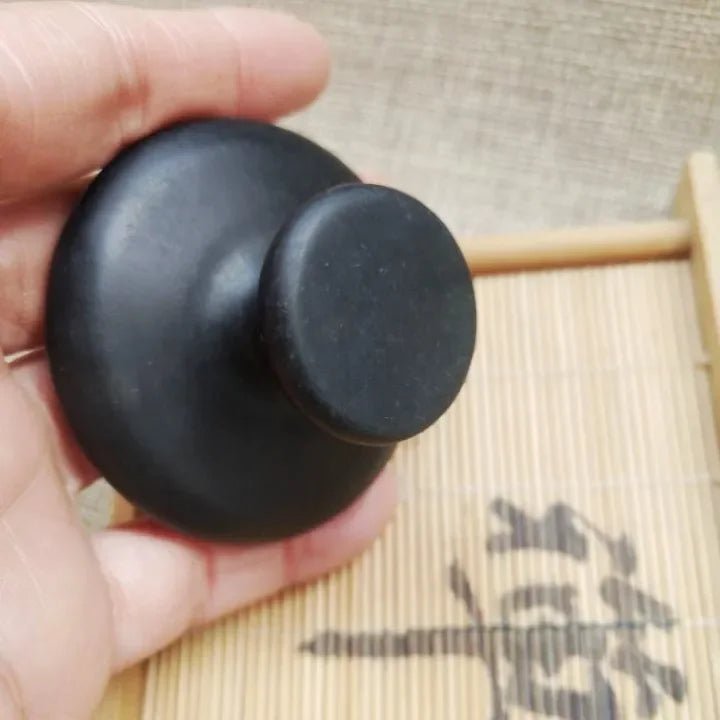 Pierre de massage à l'huile brute noire - Tresors asiatiques