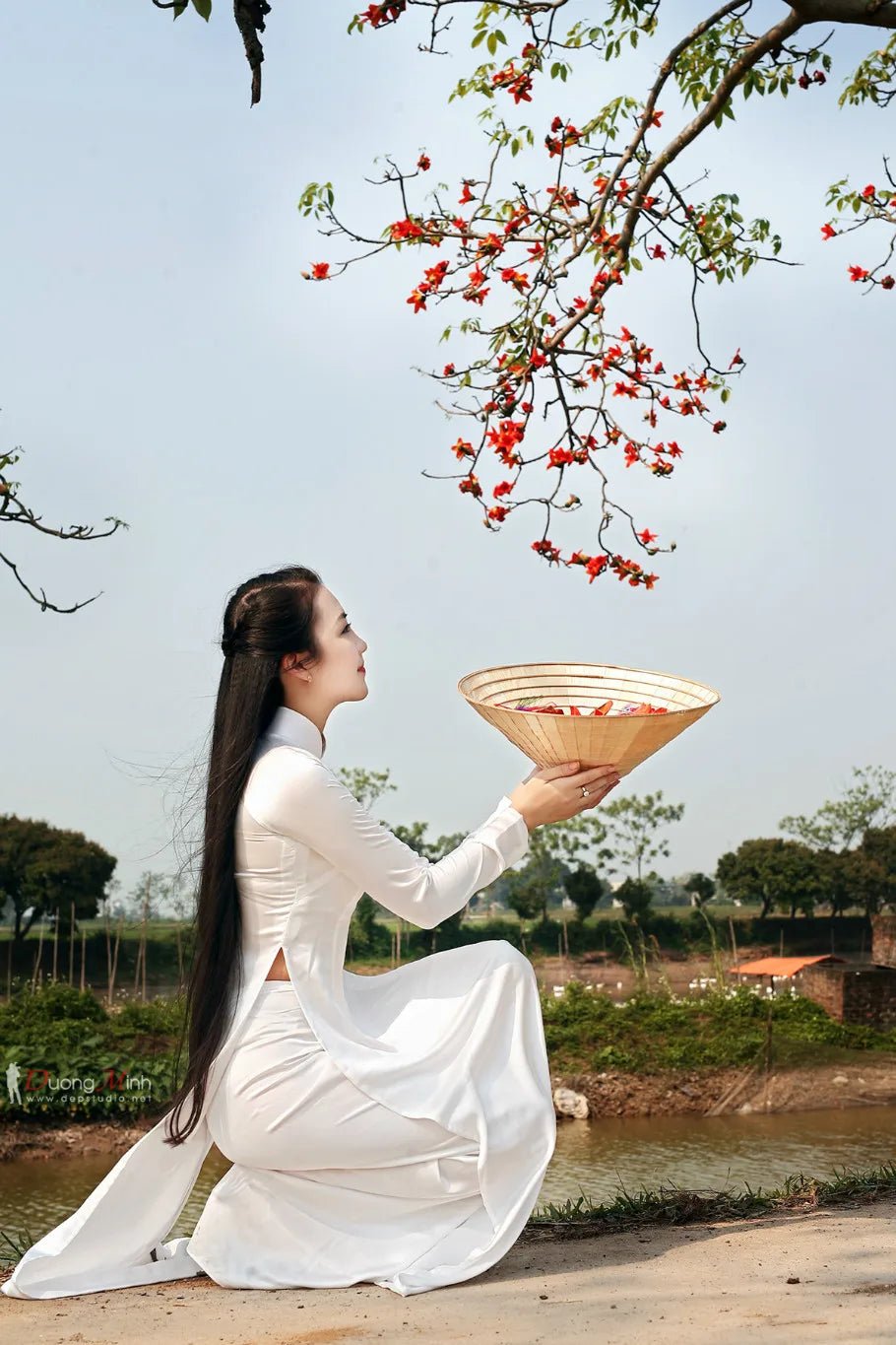 Robe et pantalon vietnamiens Ao Dai pour femmes - Tresors asiatiques