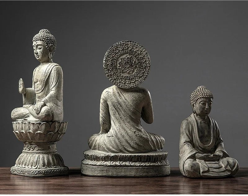 Sculpture antique de Bouddha en résine - Tresors asiatiques
