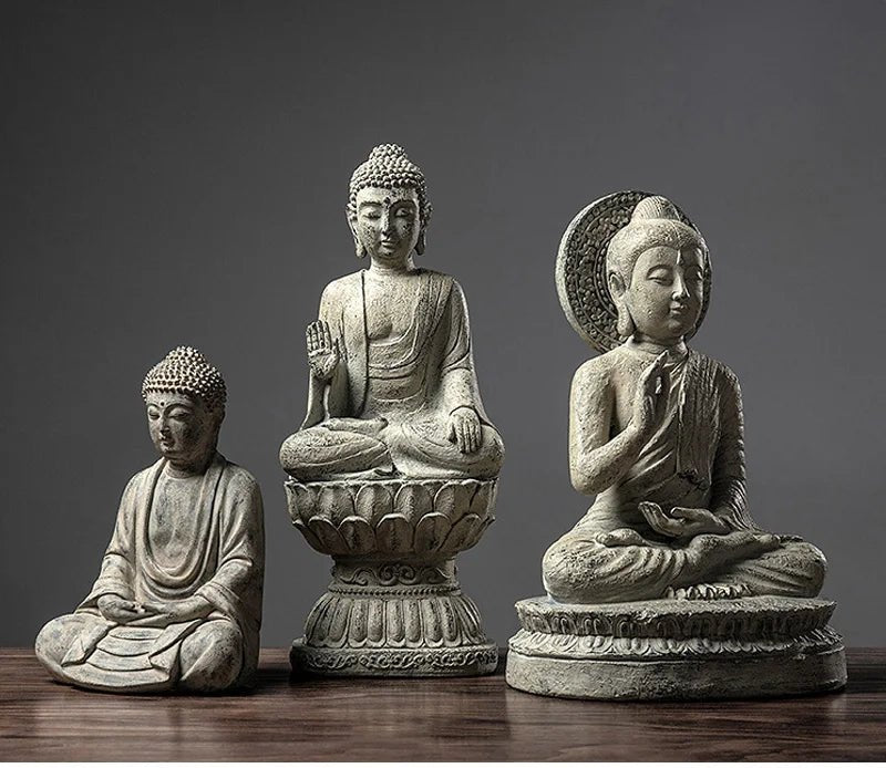 Sculpture antique de Bouddha en résine - Tresors asiatiques