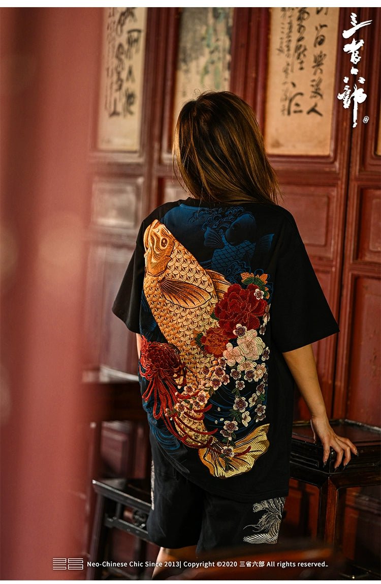 T-shirt Yokosuka Sukajan brodé de style vintage - Tresors asiatiques