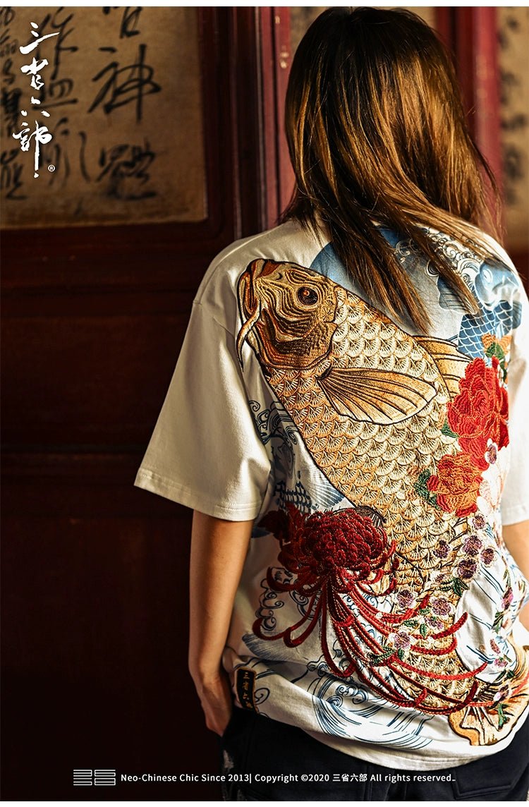 T-shirt Yokosuka Sukajan brodé de style vintage - Tresors asiatiques