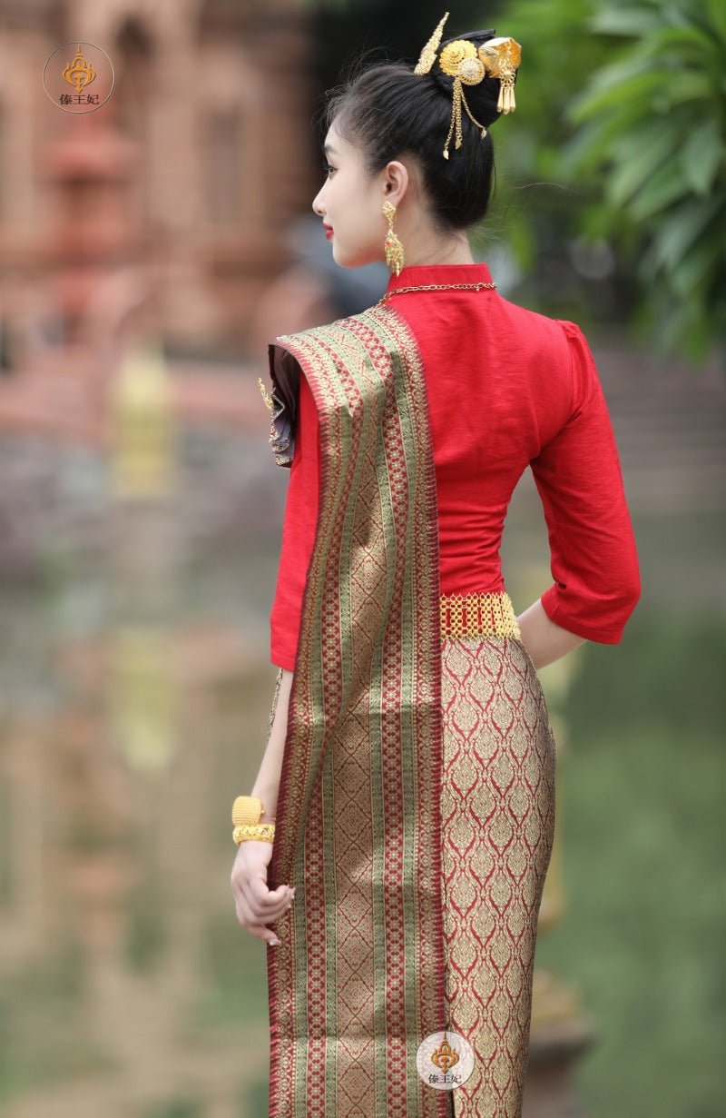Tenue traditionnelle thaïlandaise pour femmes - Tresors asiatiques