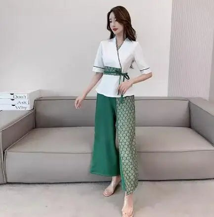 Vêtements de travail pour salon de beauté de style thaïlandais - Tresors asiatiques