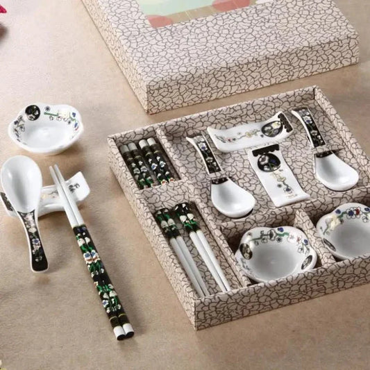 La vaisselle japonaise moderne : fusion entre design épuré et héritage culturel