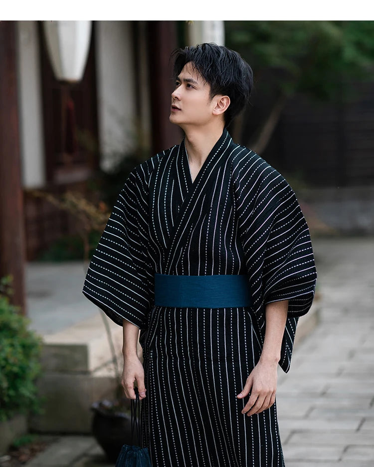 Kimono yukata traditionnel japonais pour hommes