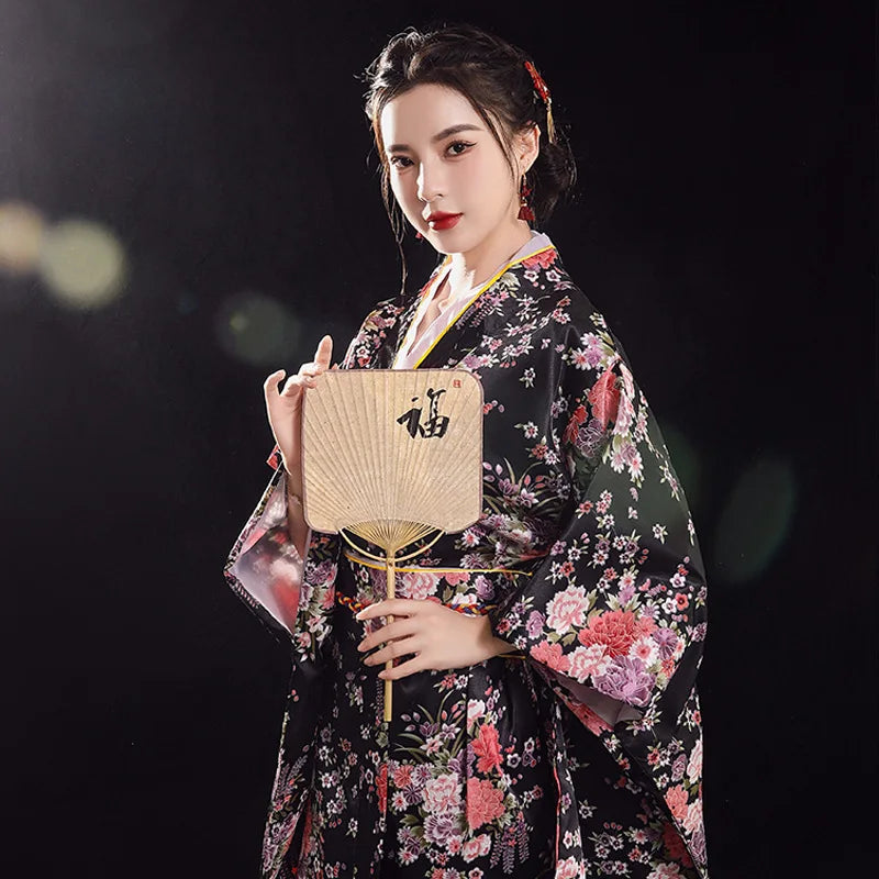 Yukata traditionnel japonais pour femmes