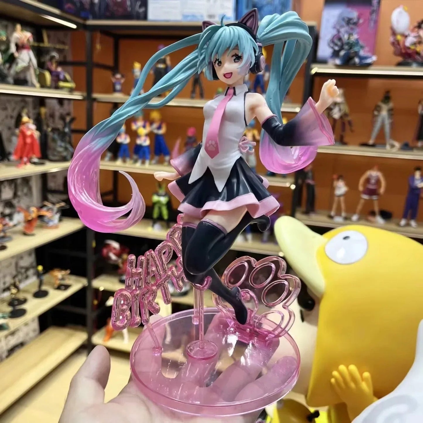 Figurine de chanteuse virtuelle Hatsune Miku en PVC - Tresors asiatiques