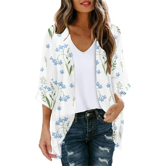 Cardigan de plage — Myosotis sur blanc